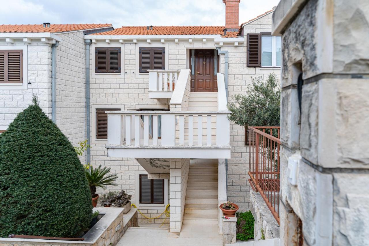 Mama'S Apartments Cavtat Exterior photo